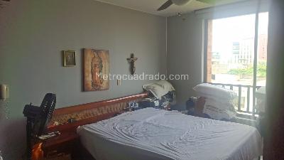 Apartamento de 4 alcobas en venta en Ciudad Jardin, Cali, 195 m² · foto 19 de 20