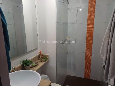 Apartamento de 3 alcobas en venta en Los Colores, Medellín, 101 m² · foto 4 de 20