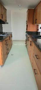 Apartamento de 5 alcobas en venta en U.D. Atanasio Girardot, Medellín, 225 m² · foto 17 de 20