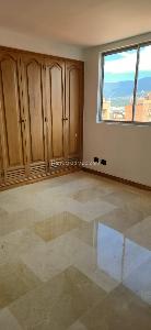 Apartamento de 5 alcobas en venta en U.D. Atanasio Girardot, Medellín, 225 m² · foto 9 de 20