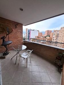 Apartamento de 4 alcobas en venta en Laureles, Medellín, 108 m² · foto 17 de 20