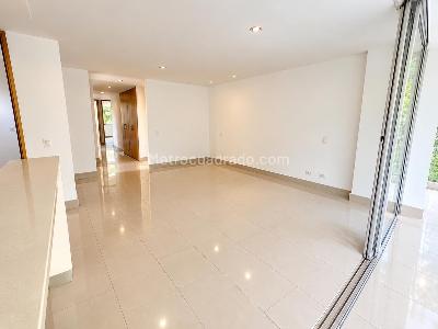 Apartamento de 3 alcobas en venta en Las Vegas, Envigado, 114 m² · foto 2 de 11