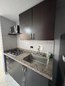 Apartamento de 1 alcoba en venta en Los Alcázares, Medellín, 39 m² · foto 10 de 20