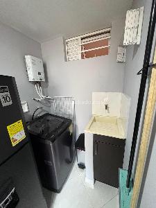 Apartamento de 1 alcoba en venta en Los Alcázares, Medellín, 39 m² · foto 11 de 20