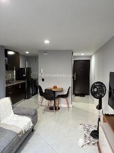 Apartamento de 1 alcoba en venta en Los Alcázares, Medellín, 39 m² · foto 5 de 20