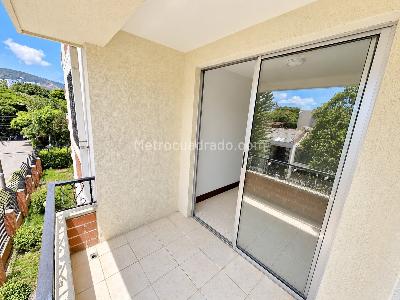 Apartamento de 3 alcobas en venta en El Refugio, Cali, 76 m² · foto 3 de 20