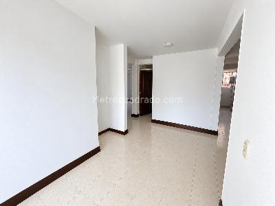 Apartamento de 3 alcobas en venta en El Refugio, Cali, 76 m² · foto 7 de 20