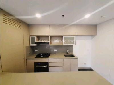 Apartamento de 3 alcobas en venta en Altos Del Poblado, Medellín, 89 m² · foto 6 de 10