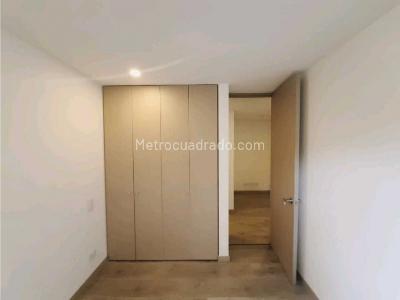 Apartamento de 3 alcobas en venta en Altos Del Poblado, Medellín, 89 m² · foto 7 de 10