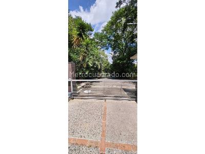 Apartamento de 3 alcobas en venta en El Tesoro, Medellín, 157 m² · foto 3 de 9