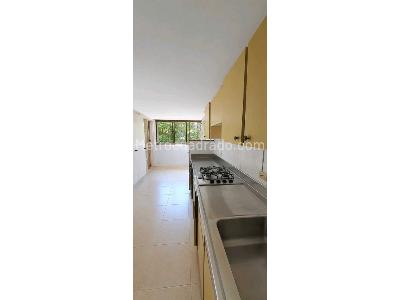 Apartamento de 3 alcobas en venta en El Tesoro, Medellín, 157 m² · foto 8 de 9