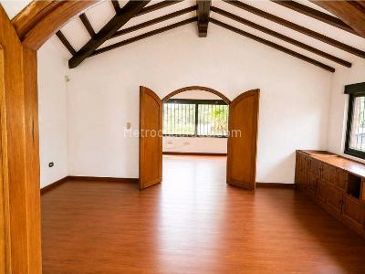 Casa de 3 alcobas en venta en Guaymaral, Bogotá, 319 m² · foto 13 de 20