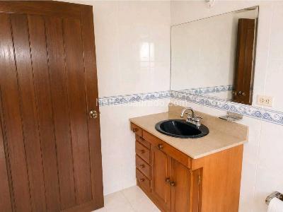 Casa de 3 alcobas en venta en Guaymaral, Bogotá, 319 m² · foto 16 de 20