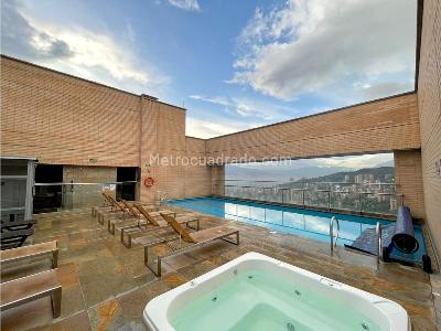Apartaestudio en venta en El Poblado, Medellín, 61 m² · foto 11 de 17