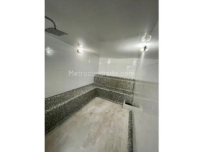 Apartaestudio en venta en El Poblado, Medellín, 61 m² · foto 16 de 17