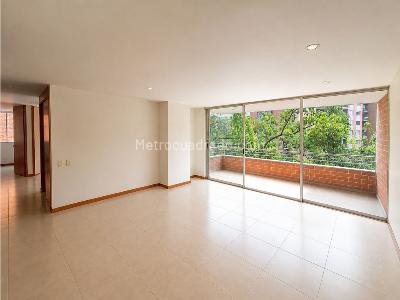 Apartamento en venta en Envigado, Medellín · foto 3 de 9