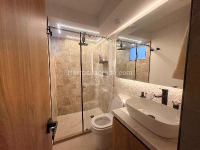 Apartamento de 2 alcobas en venta en Nogales De La Colina, Bogotá, 77 m² · foto 14 de 18