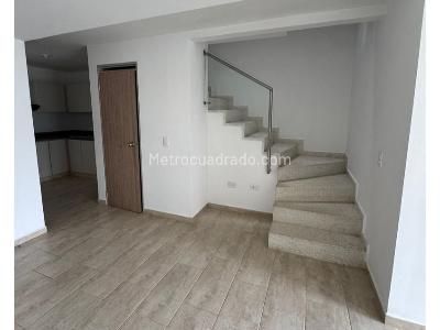 Casa de 3 alcobas en venta en Mirador De Villavento, Pereira, 91 m² · foto 2 de 13