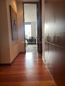 Apartamento de 3 alcobas en venta en El Refugio, Bogotá, 188 m² · foto 10 de 12