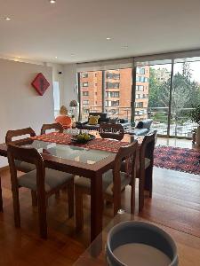 Apartamento de 3 alcobas en venta en El Refugio, Bogotá, 188 m² · foto 5 de 12