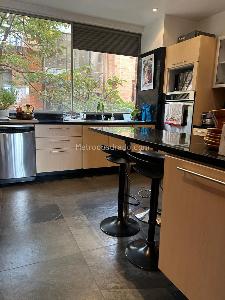 Apartamento de 3 alcobas en venta en El Refugio, Bogotá, 188 m² · foto 6 de 12