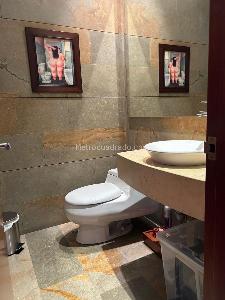 Apartamento de 3 alcobas en venta en El Refugio, Bogotá, 188 m² · foto 8 de 12