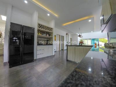 Casa de 5 alcobas en venta en Cerritos, Pereira, 1780 m² · foto 12 de 20