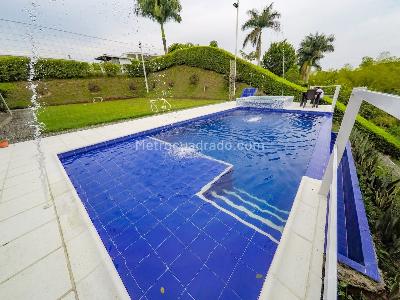 Casa de 5 alcobas en venta en Cerritos, Pereira, 1780 m² · foto 5 de 20