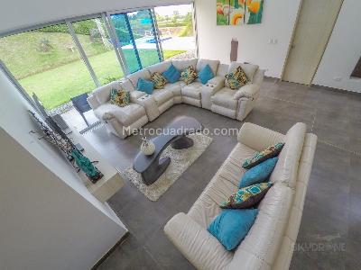 Casa de 5 alcobas en venta en Cerritos, Pereira, 1780 m² · foto 8 de 20