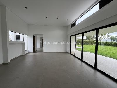 Casa de 3 alcobas en venta en Cerritos, Pereira, 1684 m² · foto 9 de 20