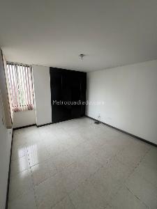 Apartamento en venta en Pinares, Pereira · foto 7 de 11