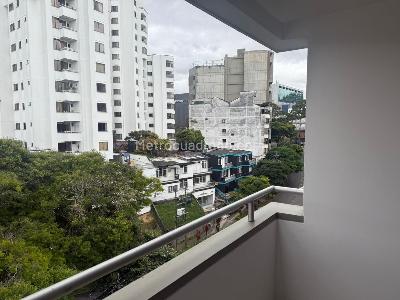 Apartamento en venta en Los Alpes, Pereira · foto 2 de 13