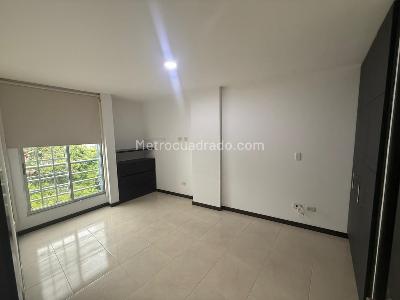 Apartamento en venta en Los Alpes, Pereira · foto 10 de 13