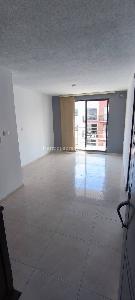 Apartamento de 2 alcobas en venta en Avenida Pinares, Pereira, 50 m² · foto 2 de 6