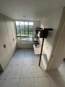 Apartamento en venta en Av 30 De Agosto, Pereira · foto 3 de 12