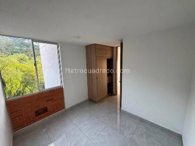 Apartamento en venta en El Poblado Ii, Pereira · foto 9 de 10