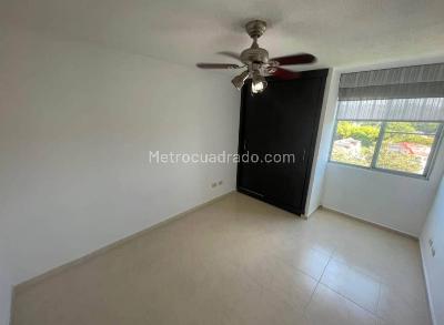 Apartaestudio en venta en Av De Las Americas, Pereira, 40 m² · foto 2 de 10
