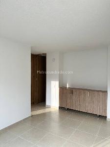 Apartamento en venta en El Poblado Ii, Pereira · foto 8 de 14