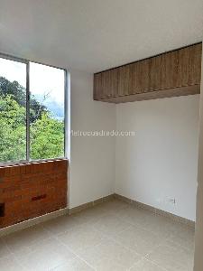 Apartamento en venta en El Poblado Ii, Pereira · foto 9 de 14