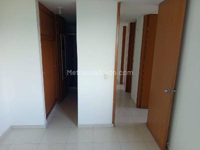 Apartamento de 3 alcobas en venta en Via Variante Condina, Pereira, 62 m² · foto 4 de 16
