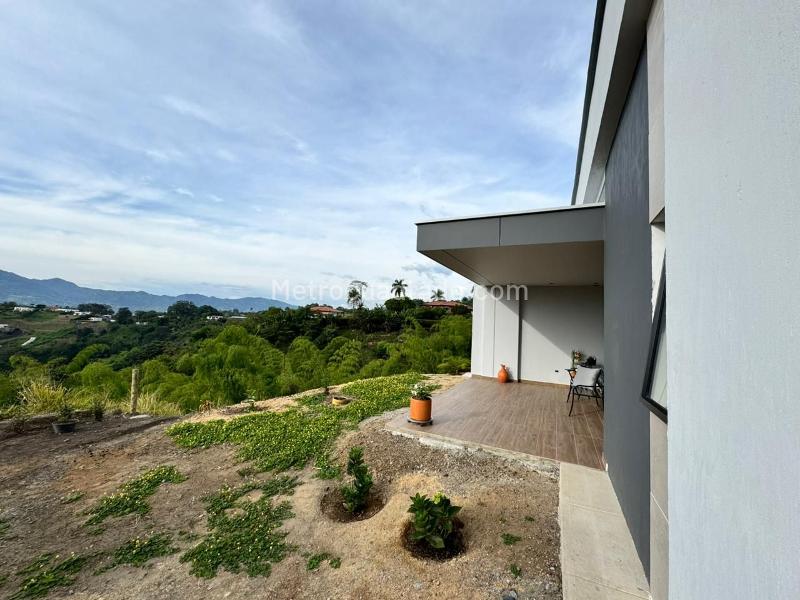 Casa – AMCO, Area Metropolitana Centro Occidente, Tribunas Corcega - Más