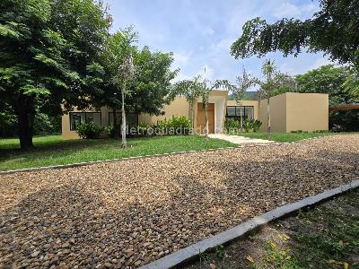 Casa de 5 alcobas en venta en Piamonte, Girardot, 600 m² · foto 8 de 20