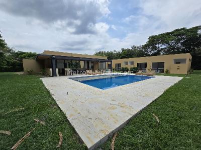 Casa de 5 alcobas en venta en Piamonte, Girardot, 600 m² · foto 6 de 20