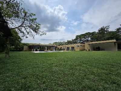 Casa de 5 alcobas en venta en Piamonte, Girardot, 600 m² · foto 15 de 20