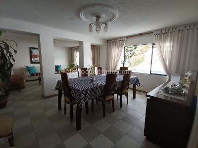 Casa de 3 alcobas en venta en La Flora, Cali, 296 m² · foto 3 de 17