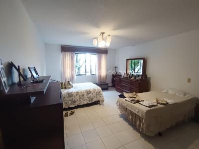 Casa de 3 alcobas en venta en La Flora, Cali, 296 m² · foto 8 de 17
