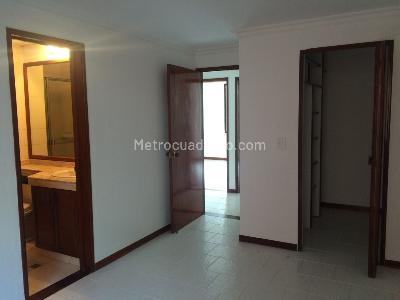 Apartamento en venta en San Fernando, Cali · foto 3 de 11