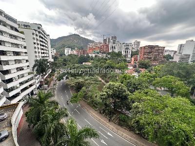 Apartamento de 3 alcobas en venta en Santa Rosa Del Oeste, Cali, 223 m² · foto 3 de 19