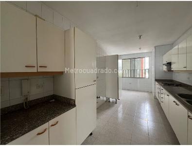 Apartamento de 3 alcobas en venta en Santa Monica Norte, Cali, 165 m² · foto 2 de 20