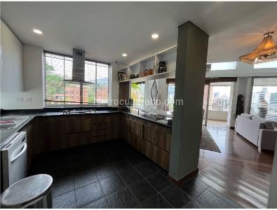 Apartamento de 2 alcobas en venta en Santa Teresita, Cali, 170 m² · foto 2 de 17